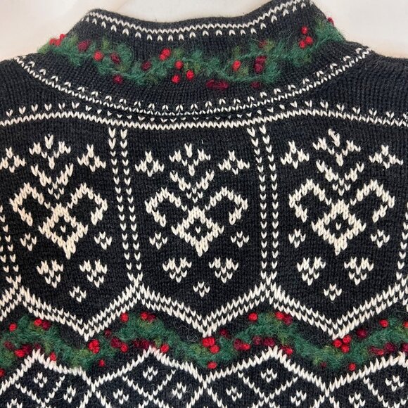 Talbots‎ Vintage Holly Garland Embroidered Christmas Sweater Size Medium - Picture 8 of 12